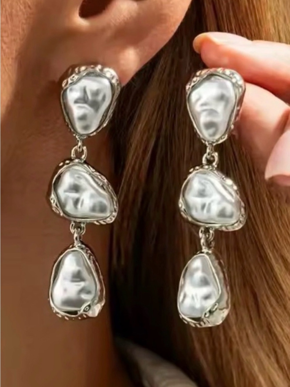 Elegant White Pearl Drop Earrings - Picture 3 of 3